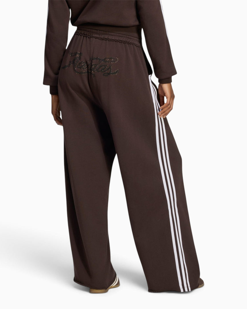 adidas Originals Badigirl Graphic Loose Sweat Pants Kadın Pantolon