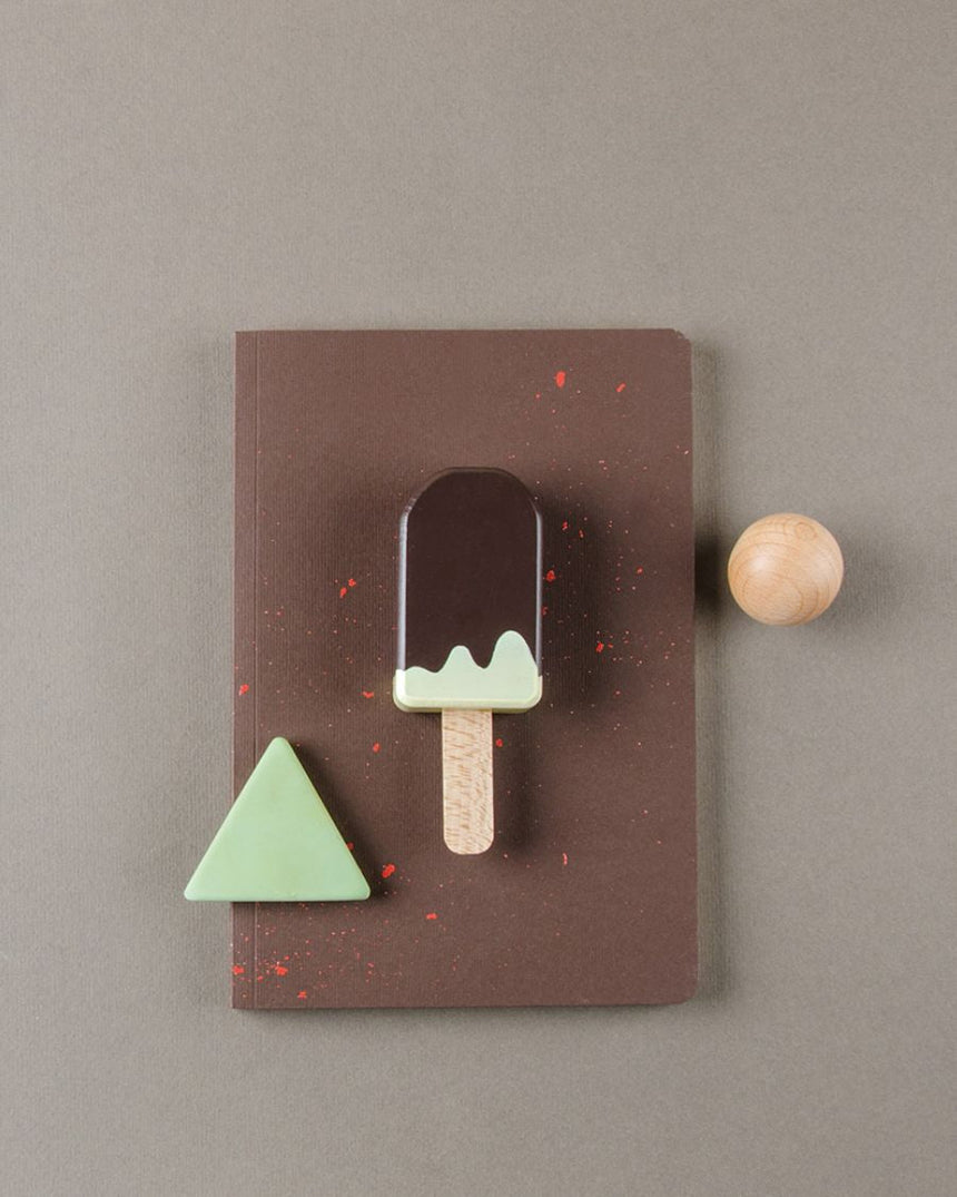 Happily Ever Paper Never Defter