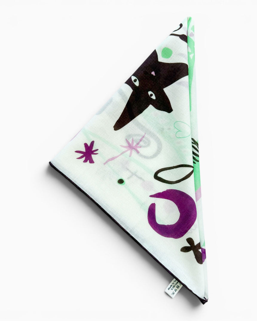 Lar Studio Queen of Hearts 52 x 52 Bandana