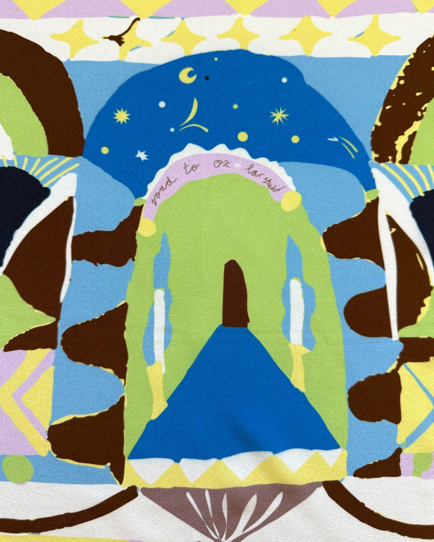 Lar Studio Road to Oz 62 x 62 Fular