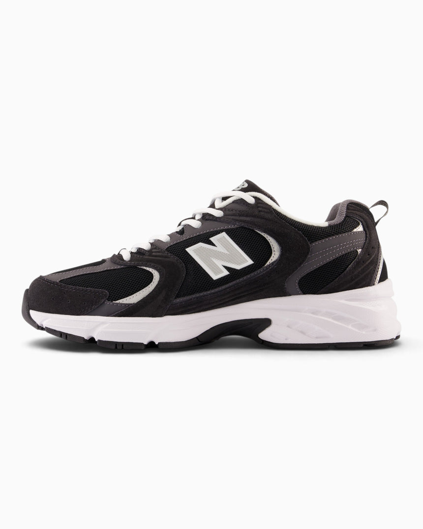 530 Sneaker