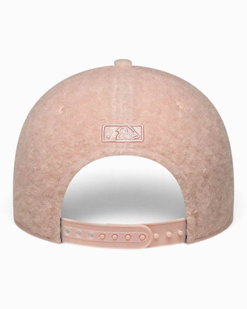 New Era NY Yankees W Winter Borg 9FORTY Şapka Pastel Pink