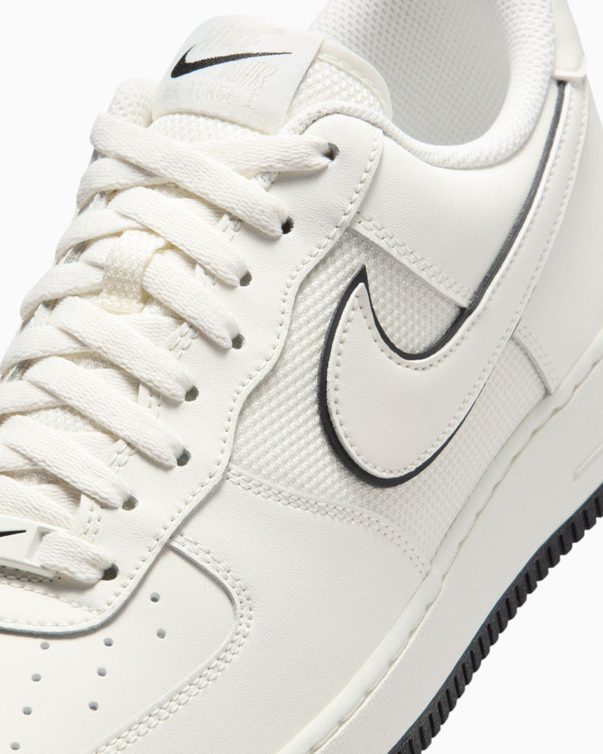 Nike Air Force 1 '07 Erkek Sneaker