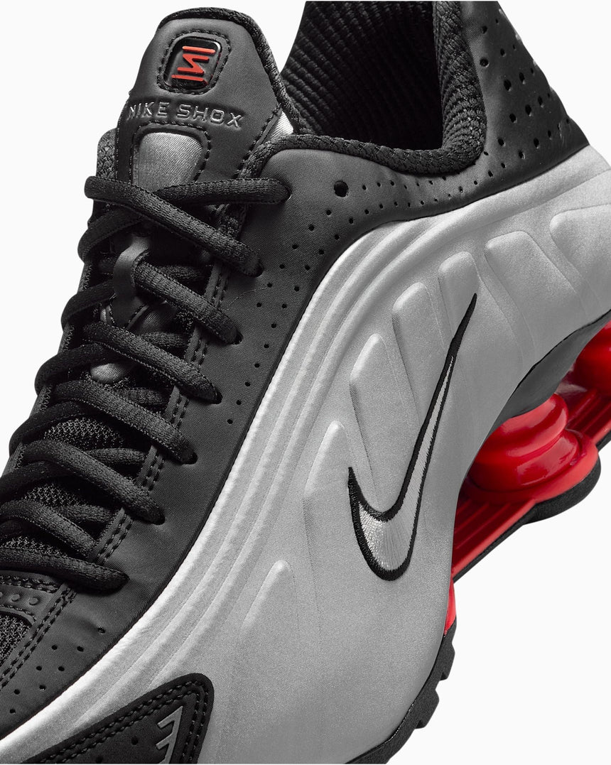 Nike Shox R4 Kadın Sneaker