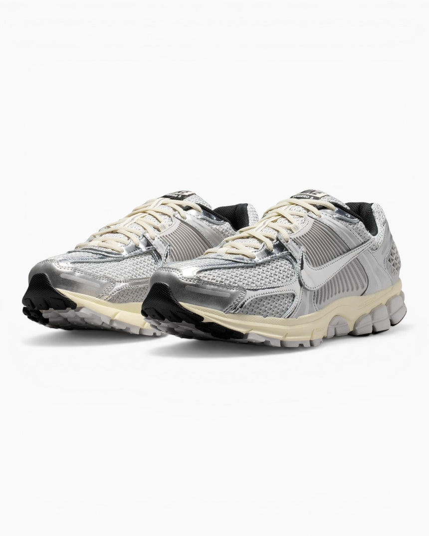 Nike Zoom Vomero 5 Kadın Sneaker