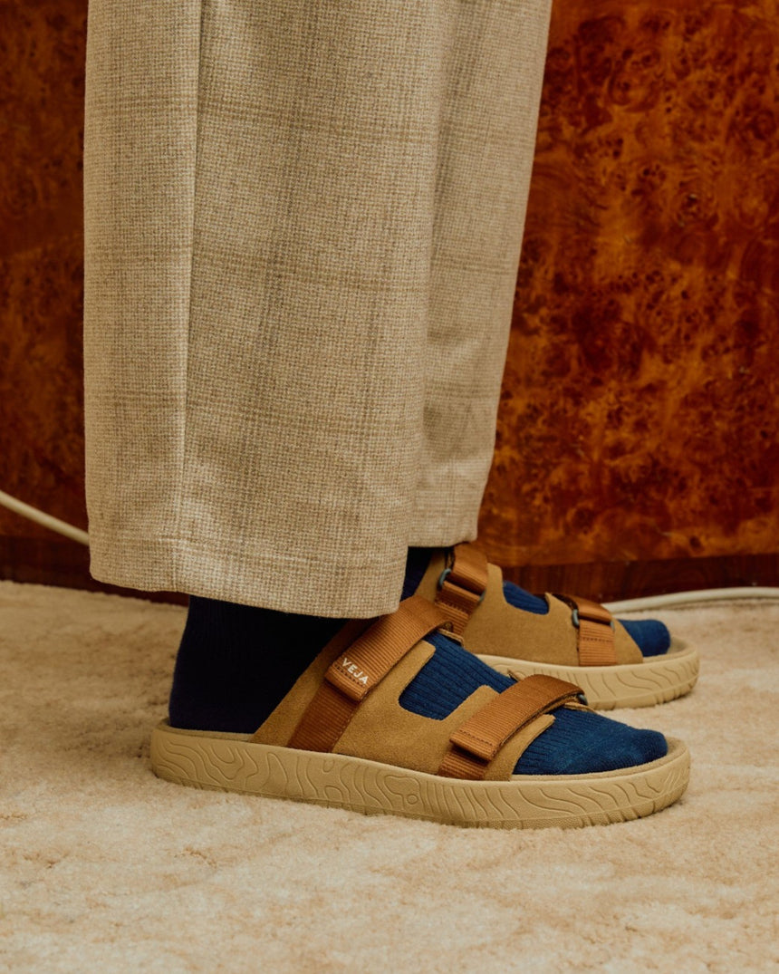 VEJA Arpoador Suede Soft Erkek Sandalet