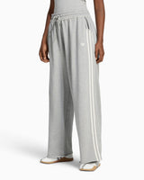 adidas Originals Badigirl Graphic Loose Sweat Pants Kadın Pantolon