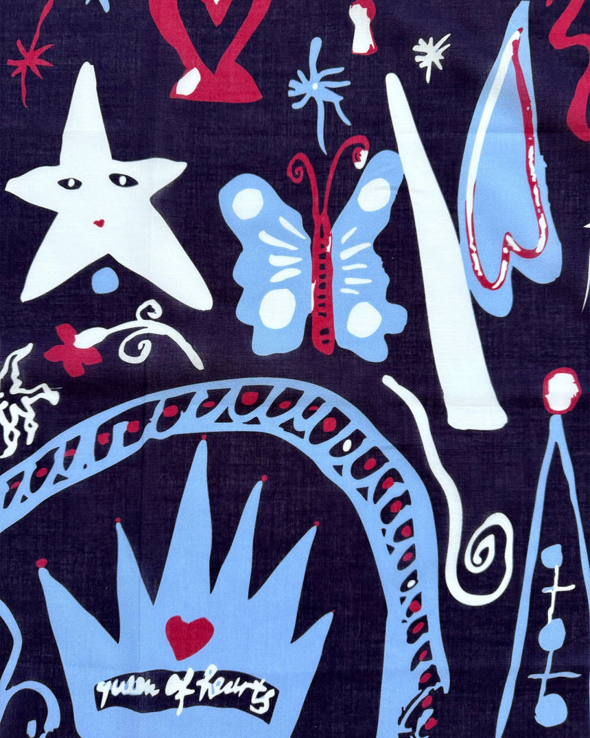 Lar Studio Queen of Hearts 52 x 52 Bandana