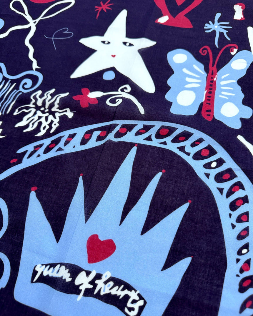 Lar Studio Queen of Hearts 52 x 52 Bandana