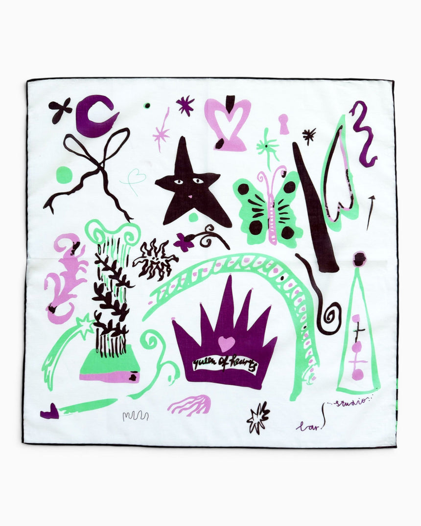 Lar Studio Queen of Hearts 52 x 52 Bandana White