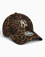 New Era NY Yankees W MLB Cosy Leopard 9FORTY Şapka