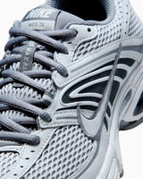 Nike Air Max Moto 2K Kadın Sneaker