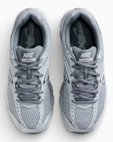 Nike Air Max Moto 2K Kadın Sneaker