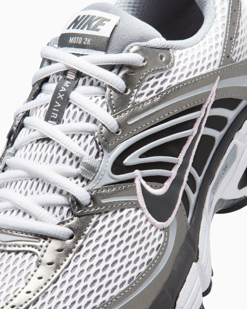 Nike Air Max Moto 2K Kadın Sneaker Smoke Grey/Anthracite/Pink Foam/White