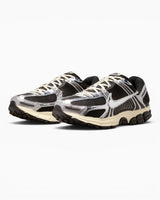 Nike Zoom Vomero 5 Erkek Sneaker