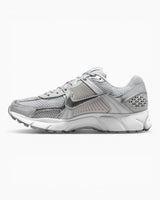 Nike Zoom Vomero 5 Kadın Sneaker