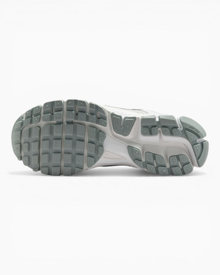 Nike Zoom Vomero 5 Kadın Sneaker