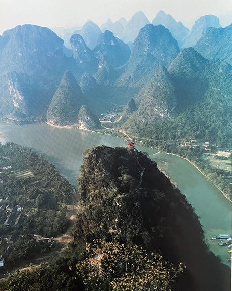 Pestil Books for vitruta Photographic Works of Guilin Landscape bu Zhang Li Ping