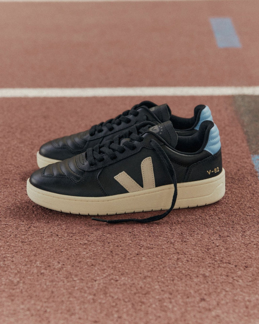 VEJA V-82 II Grained Leather Erkek Sneaker